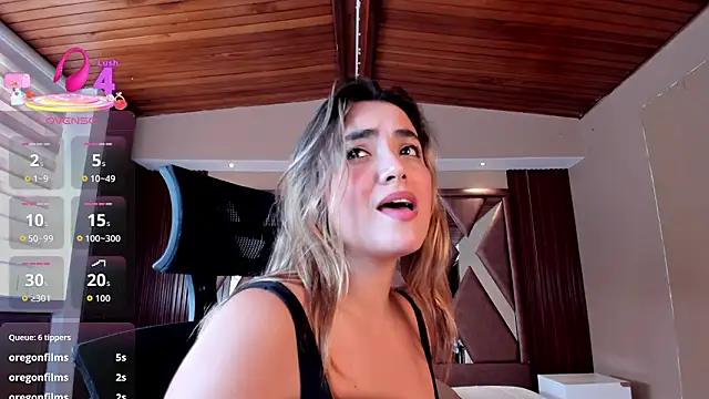 isabellaajoness - IsabellaaJoness's free webcam - UK Sex Cams