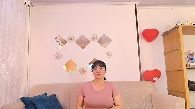 lexy_lunahot - Lexy_lunahot's free webcam - UK Sex Cams