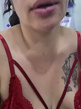 NATHALIA-28_ Live Webcam on Stripchat