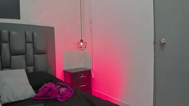 dakota_roussee - Dakota_roussee's free webcam - UK Sex Cams