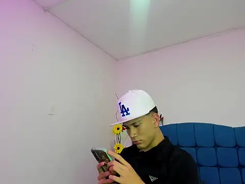 ailanys_miller - Ailanys_Miller's free webcam - UK Sex Cams