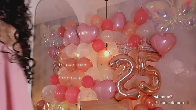 nicolemorelli2 (F young) - ITS MY DAY, TREAT ME LIKE A QUEEN👑✨