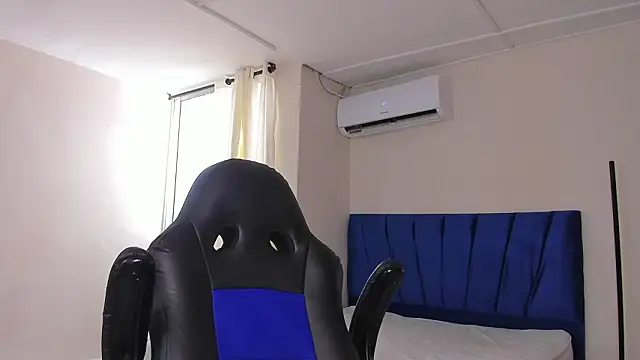 adam_smiith1 webcam stripchat model stream image