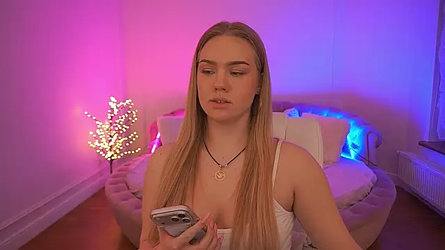 celestenoir - CelesteNoir's free webcam - UK Sex Cams