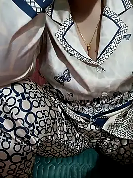 emily-lonely - Emily-lonely's free webcam - UK Sex Cams