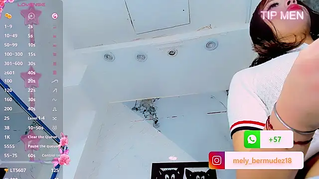 Cute_roxxxy live sex cam