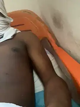 el_caballo_3patas - EL_CABALLO_3PATAS's free webcam - UK Sex Cams