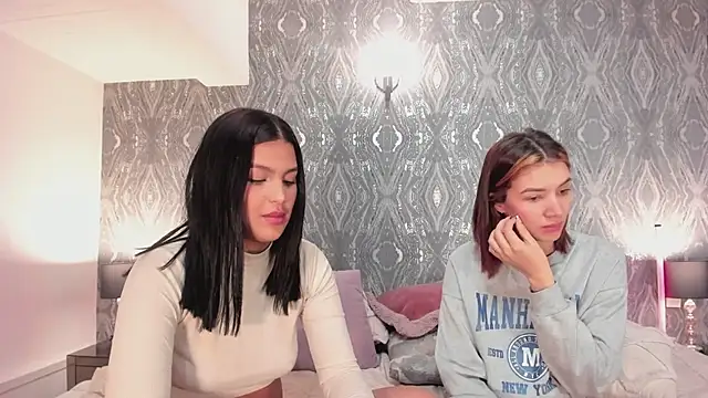 SkyFallls live sex cam