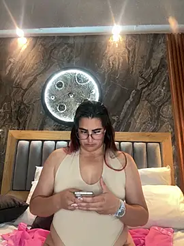 bellapeers_ - BellaPeers_'s free webcam - UK Sex Cams