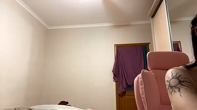 trulaphay - TrulaPhay's free webcam - UK Sex Cams