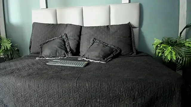 femnoa - FemNoa's free webcam - UK Sex Cams