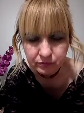 -nefertiti- - -Nefertiti-'s free webcam - UK Sex Cams