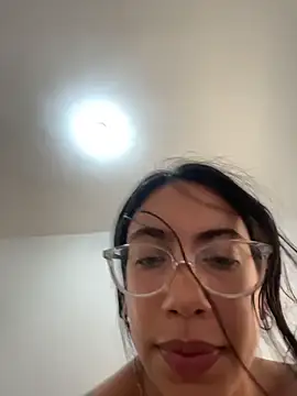 heratemporal (F young) - 1 finger in ass