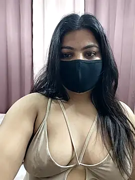 half_girlfrnd_530 (F young) - Bura na mano HOLI hai 🌺