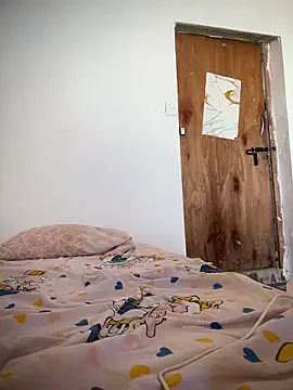 Webcam Model (SalyTredelMonte)  is live.Free join now!