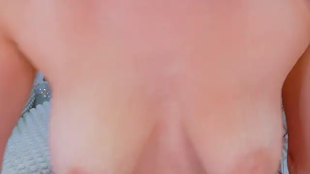 myapril__ (F young) - Deep throat with saliva