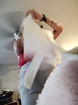 spiderrose444 (F young) - Lush in for rest ofstream