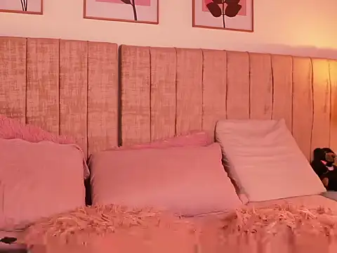 lissanascott - Lissanascott's free webcam - UK Sex Cams