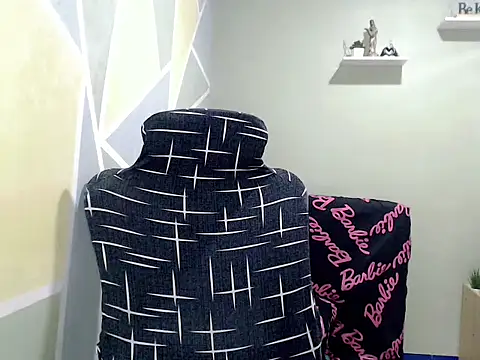 pretty_mica (T young) - WELCOME! LETS MAKE SOME LOVE HERE <3