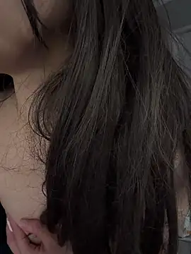 Yiyi-707 Live Webcam on Stripchat