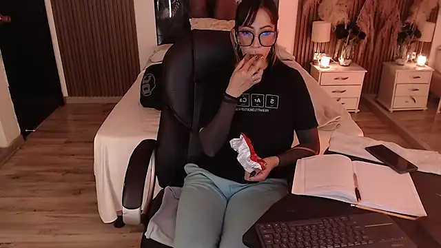 sam_mansson66 (F young) - blow job + control lush 1 min