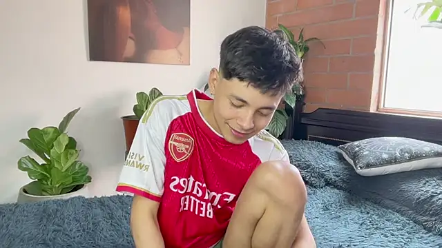 andy_belier23 (M twink) - masturbate for an hour