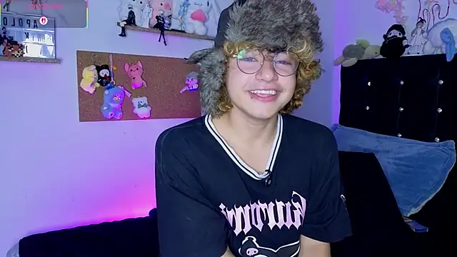 apolo_ushi - Apolo_Ushi's free webcam - UK Sex Cams