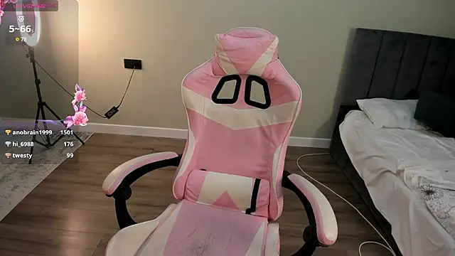 millaa_bella live sex cam