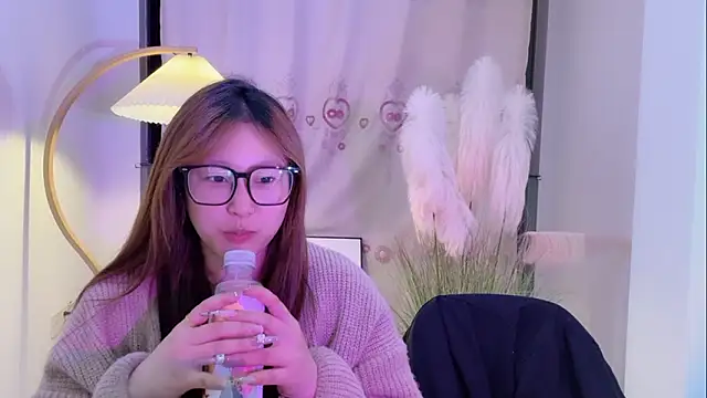 sm_jiajia_zl - SM_JIAJIA_ZL's free webcam - UK Sex Cams