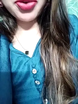 Webcam Model (Noor_Darliing)  is live.Free join now!