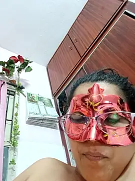 thanusi_2 - Thanusi_2's free webcam