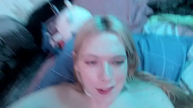 Cutie_Bambi's live cam