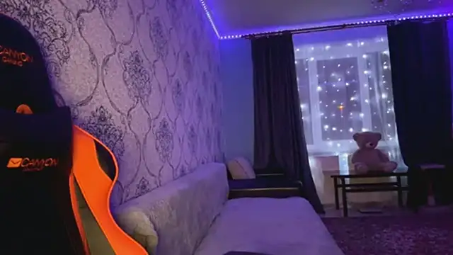 akikoankrom - AkikoAnkrom's free webcam