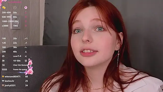 anniekim_ (F teen) - Remove top+massage boobs