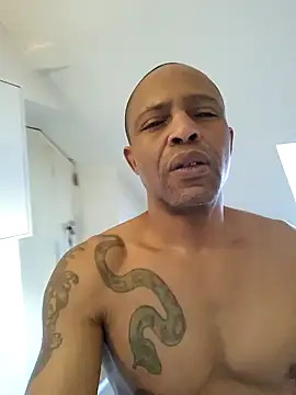 black-o-top (Ask my age) - Live black feet