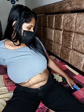 richa_sharma321 (F teen) - Oil on boobs