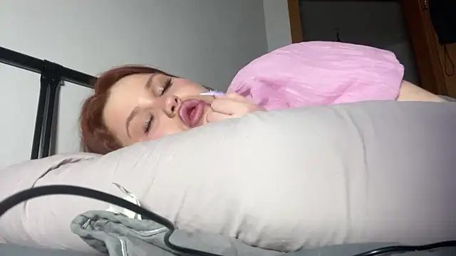 gloria_thomas (F young) - suck fingers