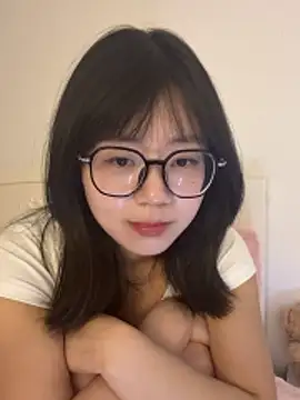 nana-3 - Nana-3's free webcam - UK Sex Cams