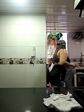 Webcam Model (maynor_1998)  is live.Free join now!