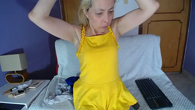 sophia_ny's Live XXX Chat