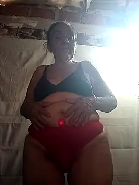 Webcam Model (MATURE-HOTXXX) is live