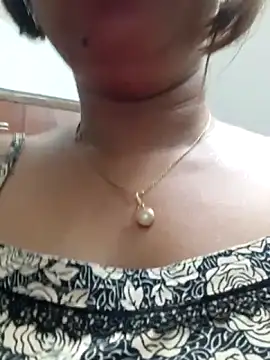 bongqueen9 - BongQueen9's free webcam - UK Sex Cams