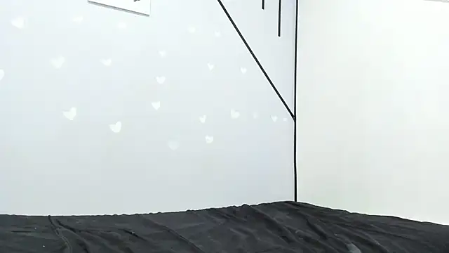 dahliacielo - DahliaCielo's free webcam - UK Sex Cams