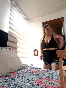 Webcam Model (maynor_1998)  is live.Free join now!