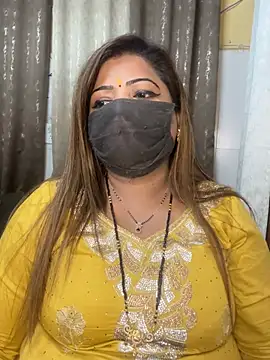 geet-punjaban (F milf) - Holi ke Rang Ass or Boobs🤩🤩😘😘