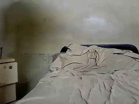 fitbuddy1 (M young) - tiy to strocked dick magic