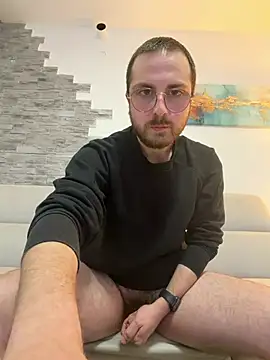 italianalex (M young) - CUMSHOW! SBORRA! 💦
