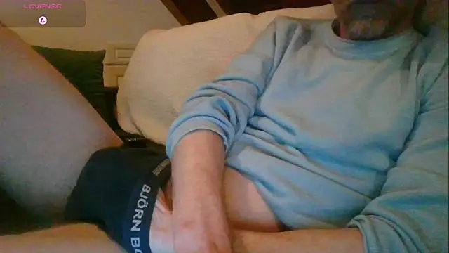 vrenico-sc - Vrenico-SC's free webcam - UK Sex Cams