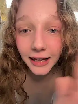 outside_rosy (F teen) - rub and shake my naked boobies 🙈