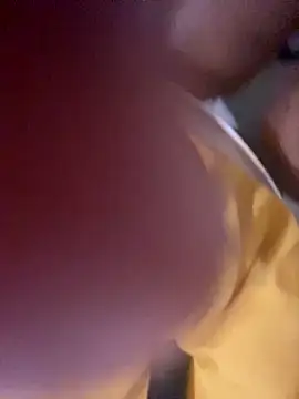 Webcam Model (Rainsprinkles)  is live.Free join now!